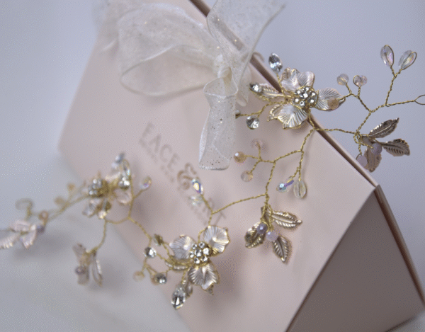 02 Golden hairvine