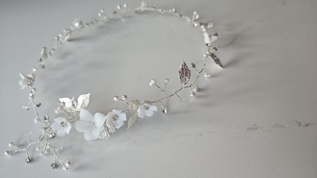 silver hairvine