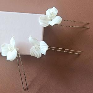 losse witte bloemen accessoire